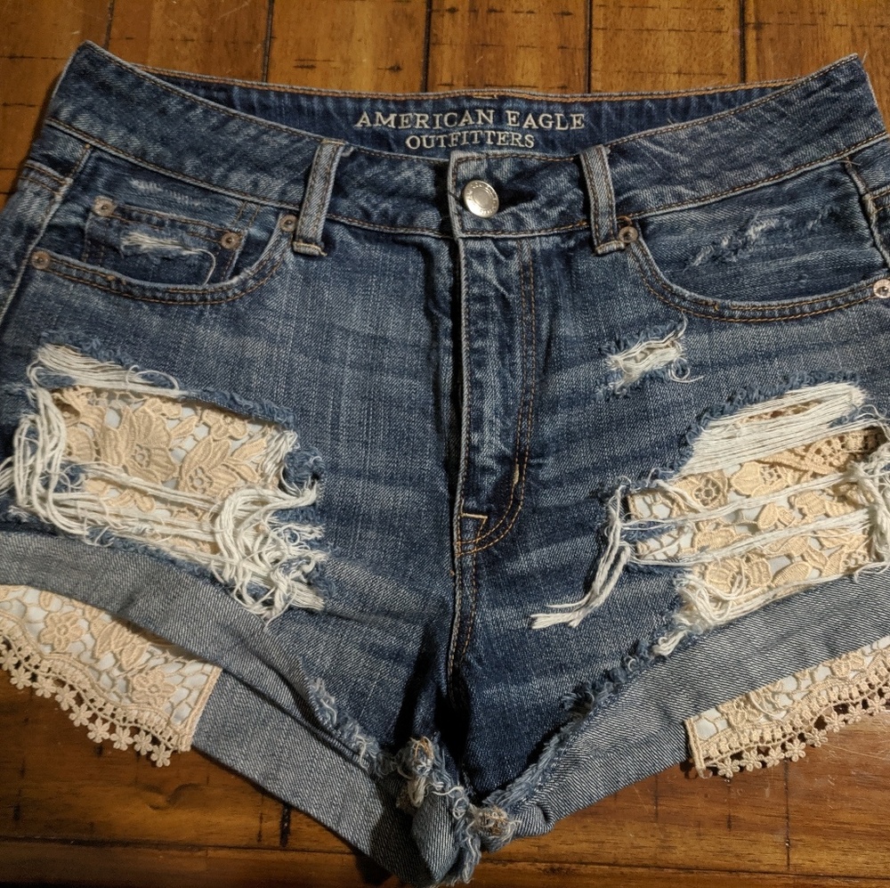 American eagle distressed denim shorts